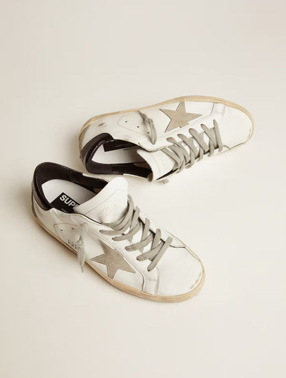Super-Star Femme – Contrefort Noir & Lettrage Métal